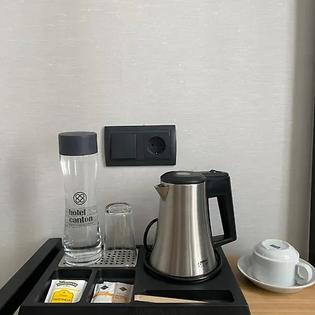 Canton Hotel