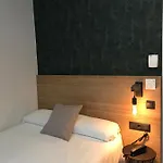 Canton Hotel *